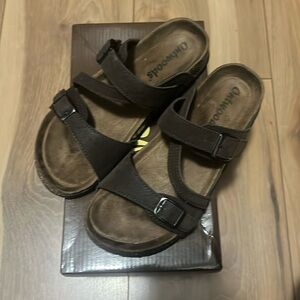 Outwoods Sandals. Size 7. Brown. Only worn once.